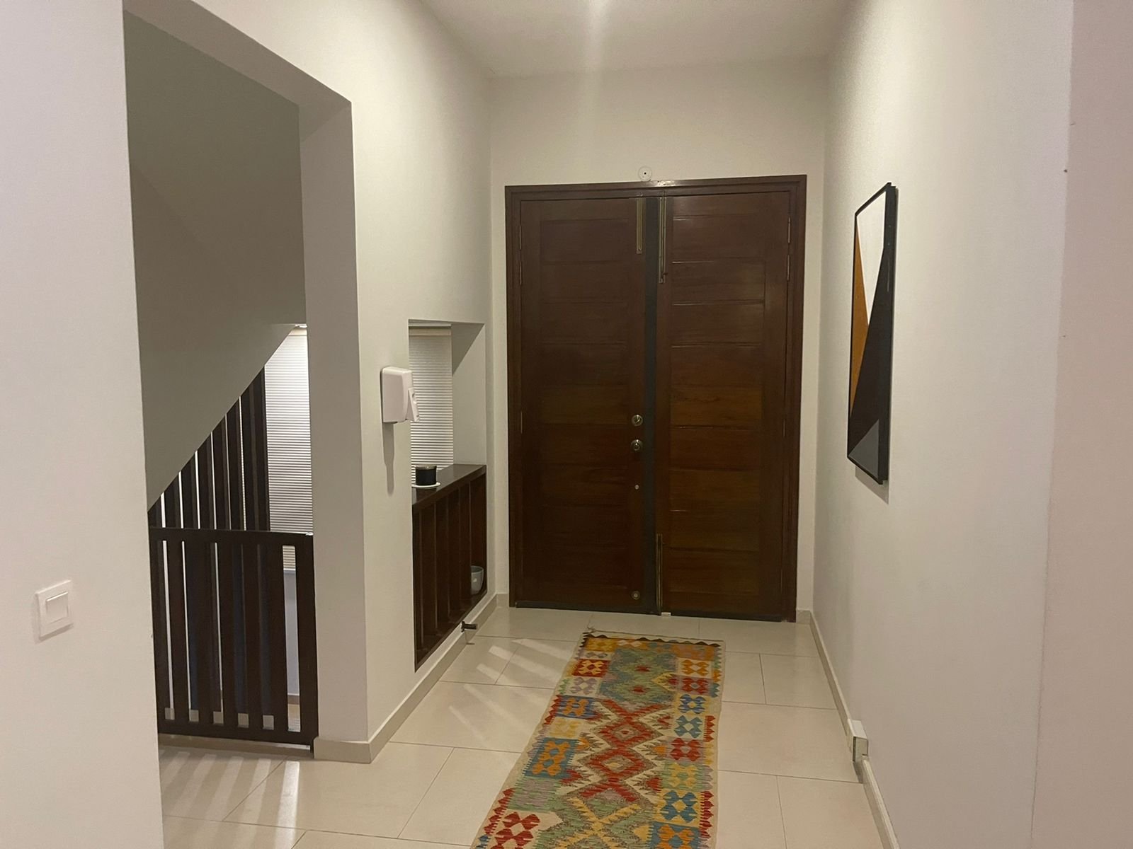 3 Bed house with huge lounges and Roof facility facing golf course and sea