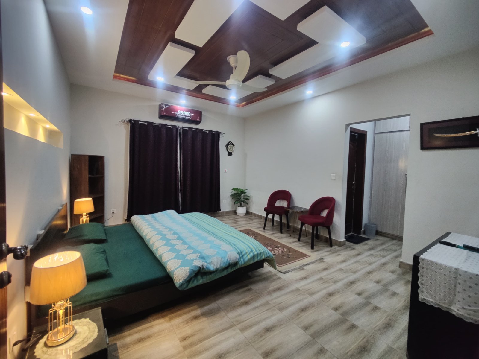 Furnished Room