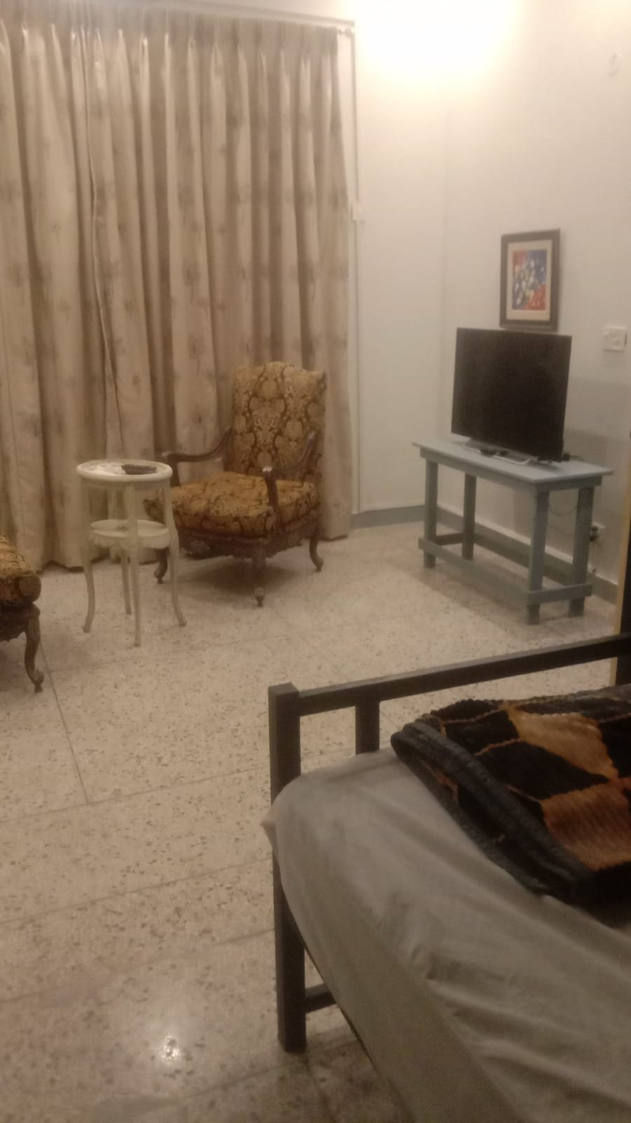 Studio Apartment in DHA phase 1 - Image 1